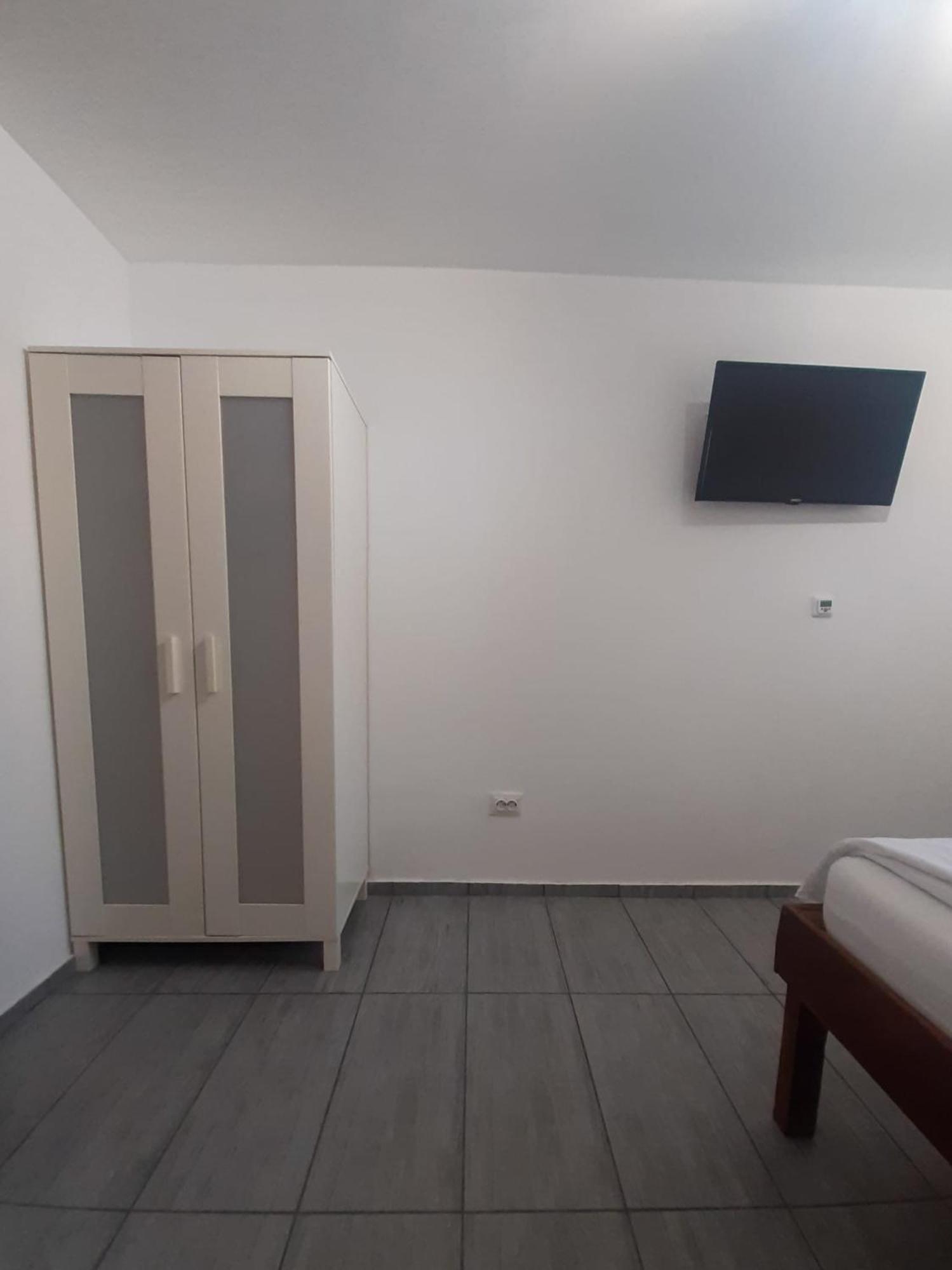 Vila Dionysos Brasov Ghimbav 外观 照片